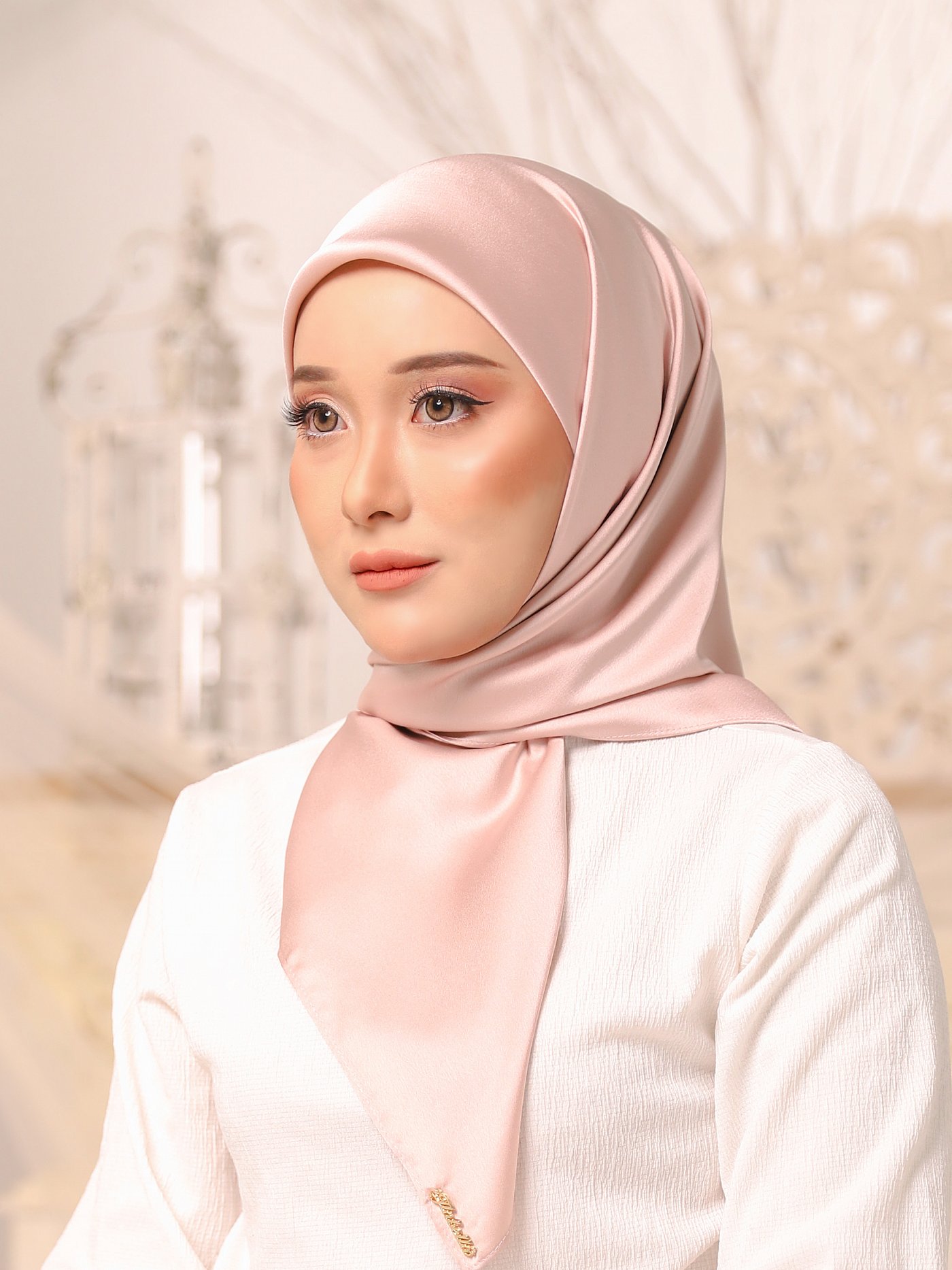 OLIVIA SQUARE - DUSTY PINK OLIVIA SQUARE - DUSTY PINK